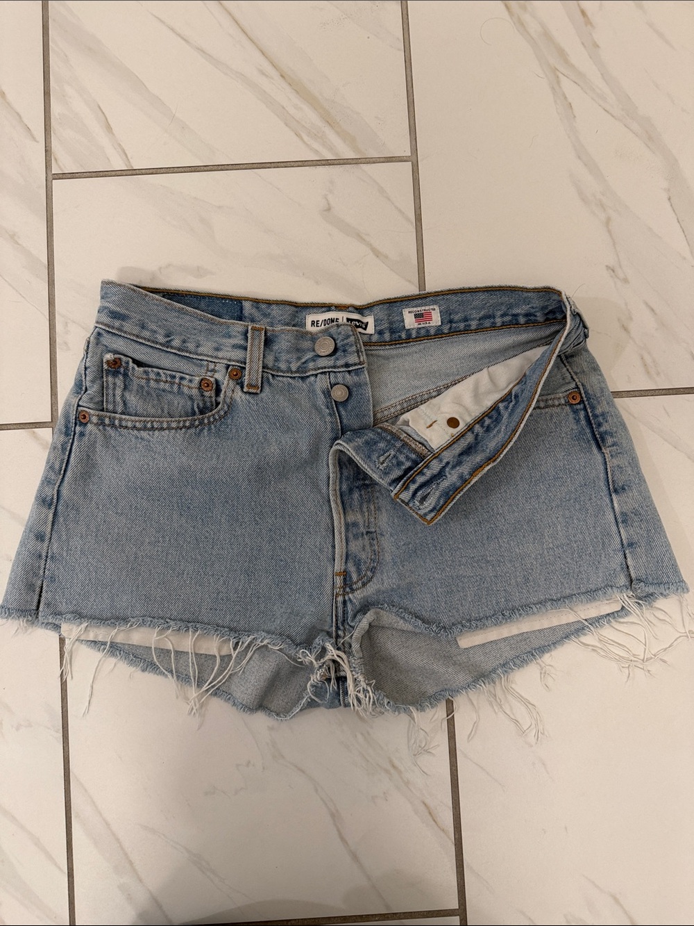 Re/Done X Levi's The Short  size 24
